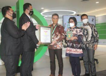 Kemendikbud Ristek dan Schneider Ele