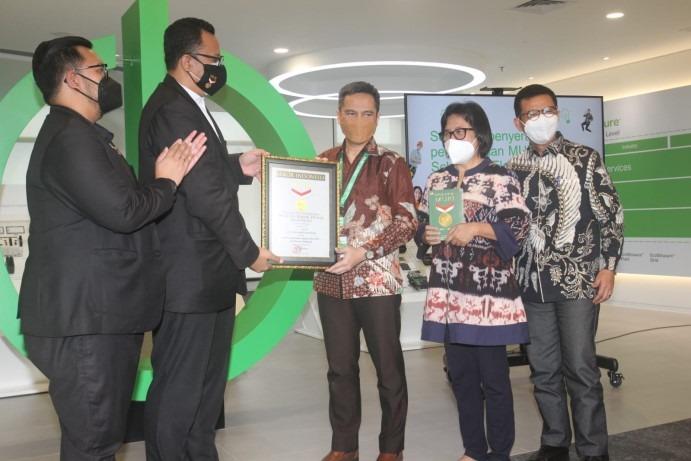 Kemendikbud Ristek dan Schneider Ele