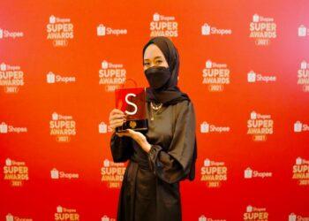 Noviana Adinda Putri - Hijab by Adinda