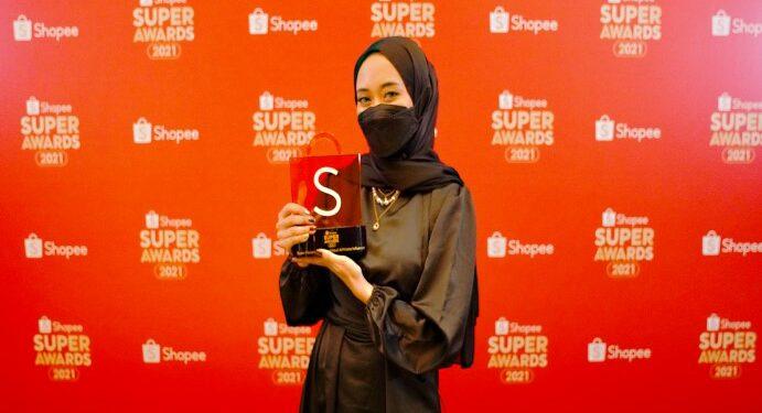 Noviana Adinda Putri - Hijab by Adinda