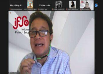 Ketua IFSoc - Mirza Adityaswara