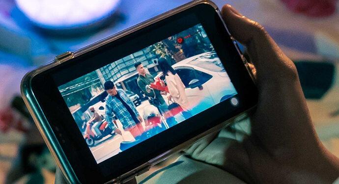 Cinta Warung Sebelah