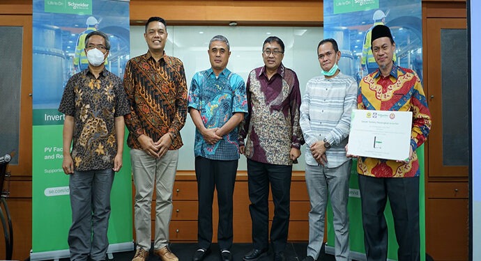 Tim Schneider Electric Universitas Sriwijaya