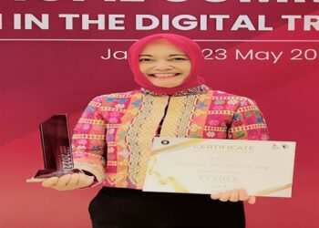 Sri Safitri - Telkom