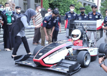 Mobil Formula UGM Bimasakti
