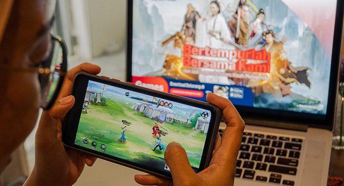 The Return of Condor Heroes (RoCH).