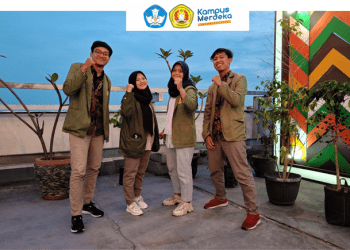 Tim mahasiswa UPN Jogja