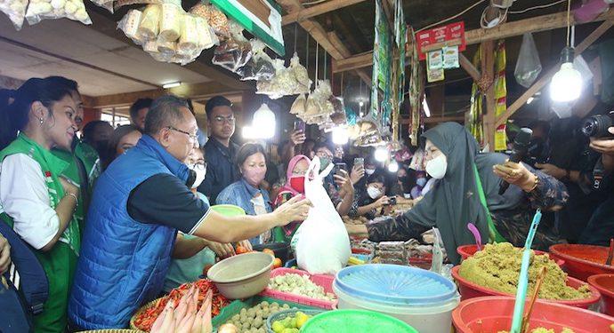 Grabmart Pasar Tomang