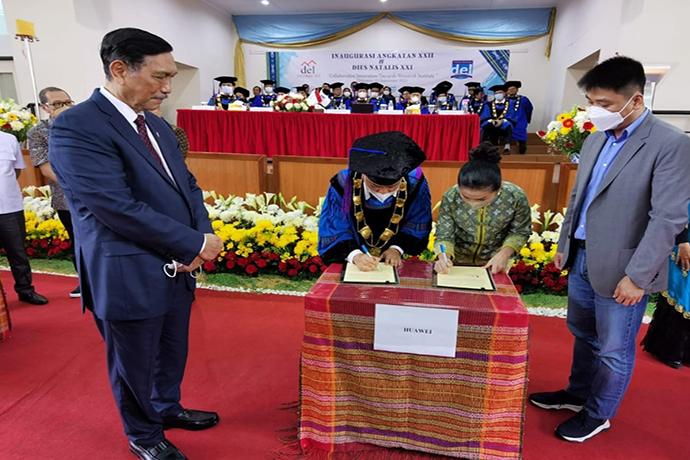 Huawei Indonesia dan IT Del