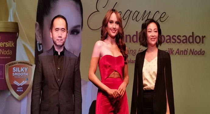 Cinta Laura brand avian