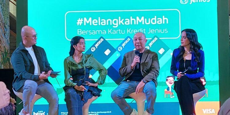 Kartu Kredit Jenius Visa