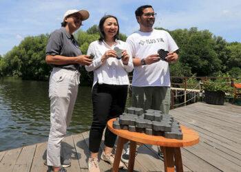 Taman Wisata Alam Mangrove Angke Kapuk