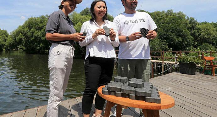 Taman Wisata Alam Mangrove Angke Kapuk