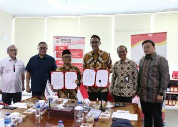 Telkom University x JIP