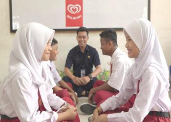 Wall's The Happiness Project