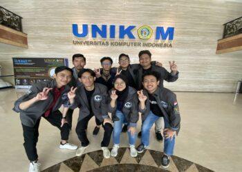 Tim UNIKOM