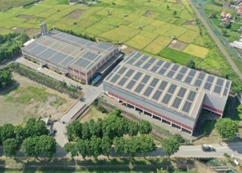 PLTS Atap Xurya di Pabrik Bumimulia