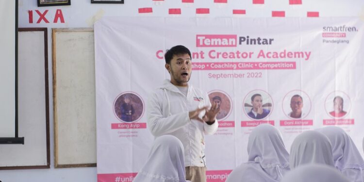 Program Teman Pintar Indonesia Smartfren