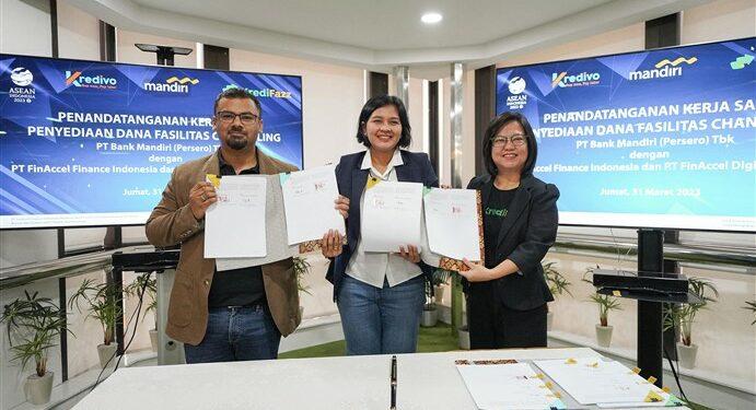 Bank Mandiri x Kredivo