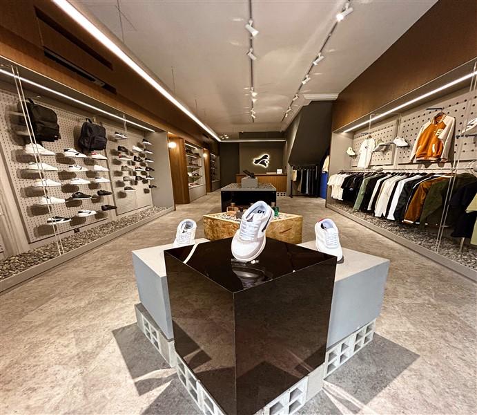 Flagship store Brodo Bekasi