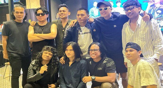 manajemen artis - J83 Entertainment