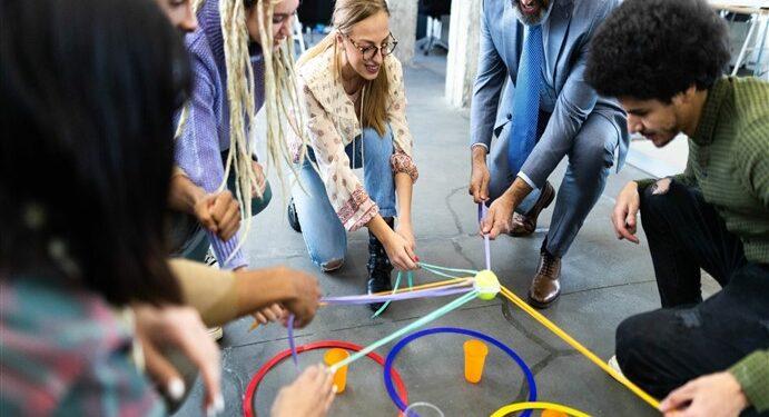 startup team building