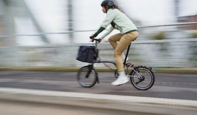 Brompton Hadirkan Sepeda Lipat Paling Ringan Berteknologi Mutakhir