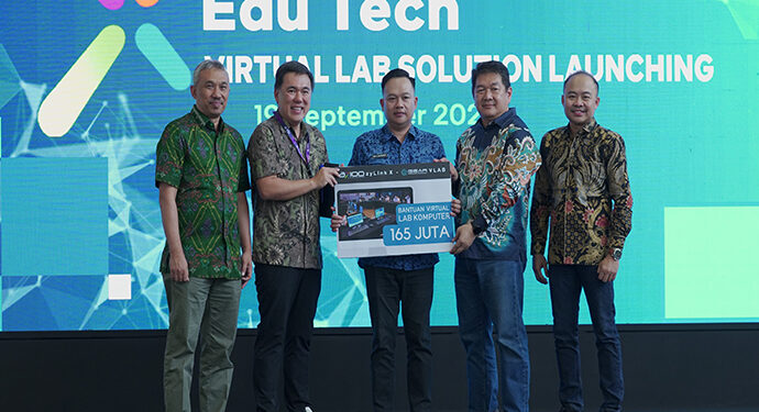 Kolaborasi GEAR Computer dan Axioo Untuk Pengentasan Buta Teknologi di Indonesia