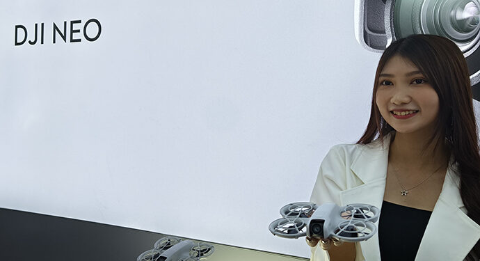 Drone Mungil Dengan Banyak Kemampuan, Layaknya Punya Videografer Pribadi