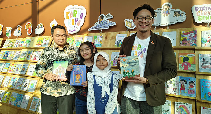 Karya Raya 2024, Dukung Literasi dan Minat Baca Dengan Mengajak Anak-Anak Menulis Buku