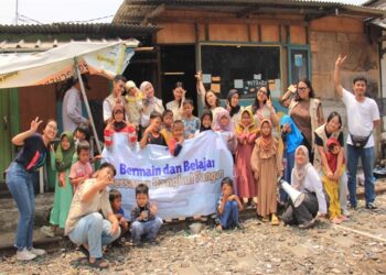 komunitas Rangkul Tangan