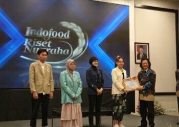 Indofood Riset Nugraha 2024 Kucurkan Dana Riset Bagi 80 Mahasiswa S1