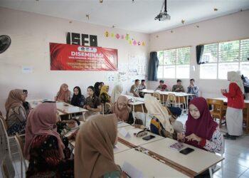 Lighthouse School Program