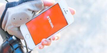 Aplikasi Strava