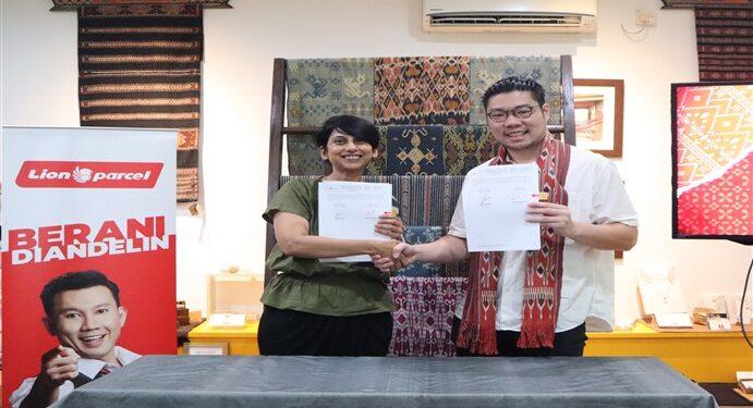 TORAJAMELO x Lion Parcel