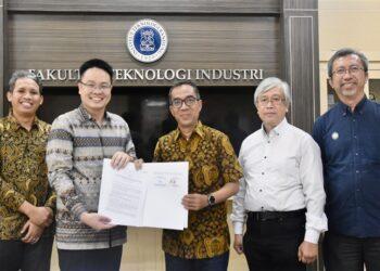 Schneider Electric x ITB