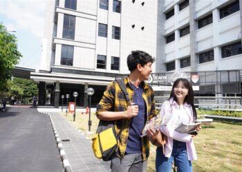Deakin University Lancaster University Indonesia (DLI)