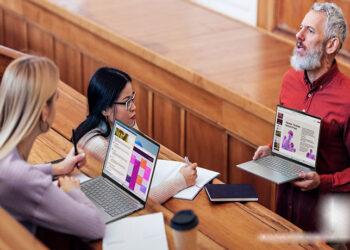 Lenovo Hadirkan Laptop AI-Ready Untuk Pekerja Hybrid