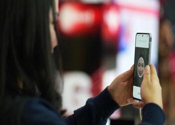 Telkomsel Terapkan Registrasi Biometrik Wajah untuk Nomor Seluler Baru