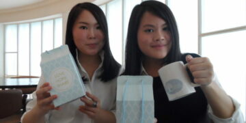 Sabrina & Elena Bensawan : Tak Perlu Menunggu Tua Untuk Berbagi