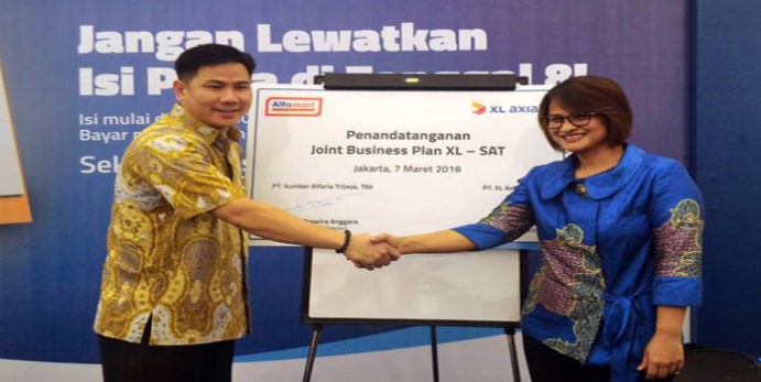 Kerjasama XL dan Alfamart Demi Pelanggan