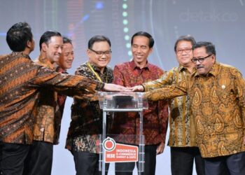Presiden Jokowi Buka Pameran Indonesia E-Commerce Summit & Expo 2016