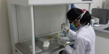 Minyak Serai dan Minyak Jeruk Purut Jadi Obat Kumur