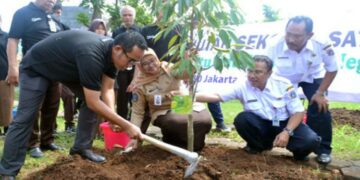 Ada Hutan Sekolah Di SMA Jakarta