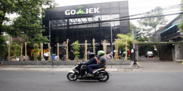 Taksi Aplikasi Terancam Sanksi Jika Langgar Perizinan