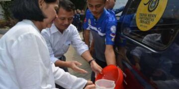Keliling Jawa dengan Solar Plastik