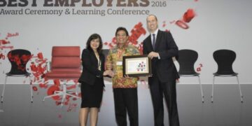 Telkom Dinobatkan sebagai Best of The Best Employers 2016