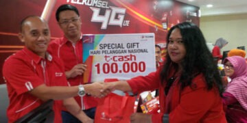 Hari Pelanggan 2016, Telkomsel Tingkatkan Layanan