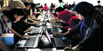 Penggunaan Internet di Indonesia Umumnya Untuk Medsos dan Hiburan