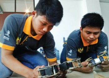 Mahasiswa PENS Raih Emas di Kompetisi Robotika Se-ASEAN